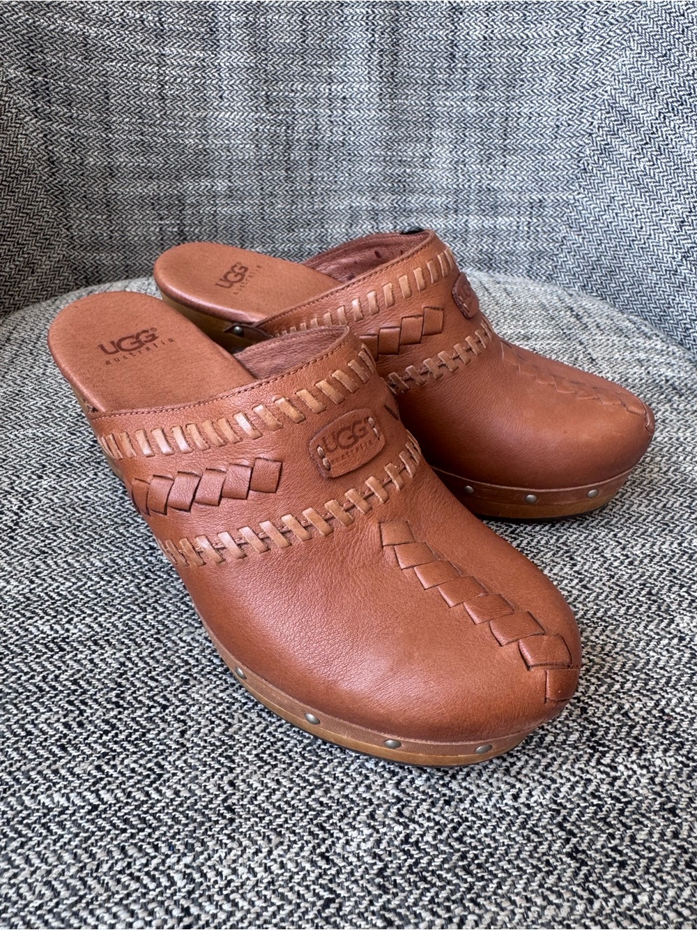UGG Vivica Women's Brown Leather Clogs - Braided Detail size 6